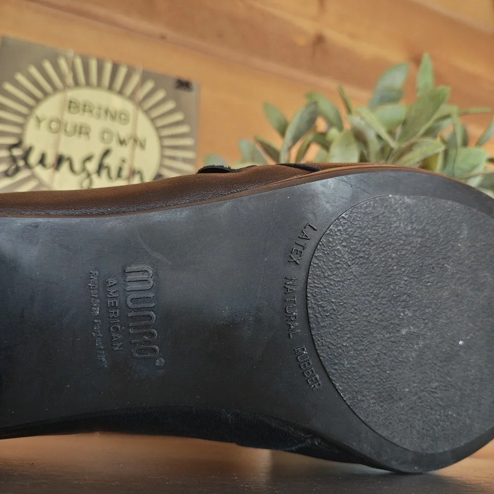 Munro American Taylor Black Leather Block Heel Ankle Booties Zip Comfort Sz 9 W